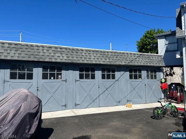 15 E Barbour Street, Haledon, NJ 07508