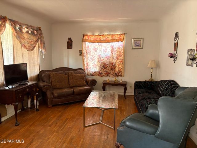 7079 CANARY, El Paso, TX 79915