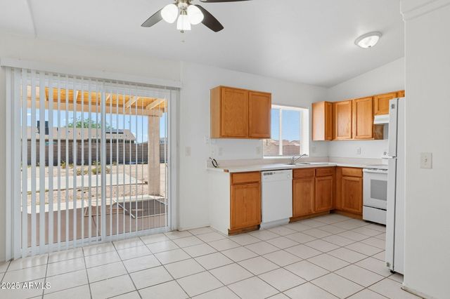 11177 W CAMBRIA Circle, Arizona City, AZ 85123