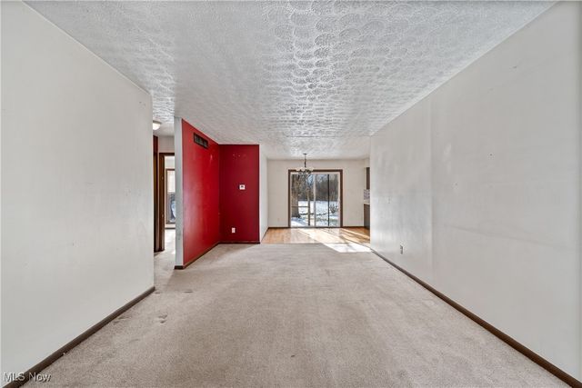 1324 Trares Road, Mogadore, OH 44260