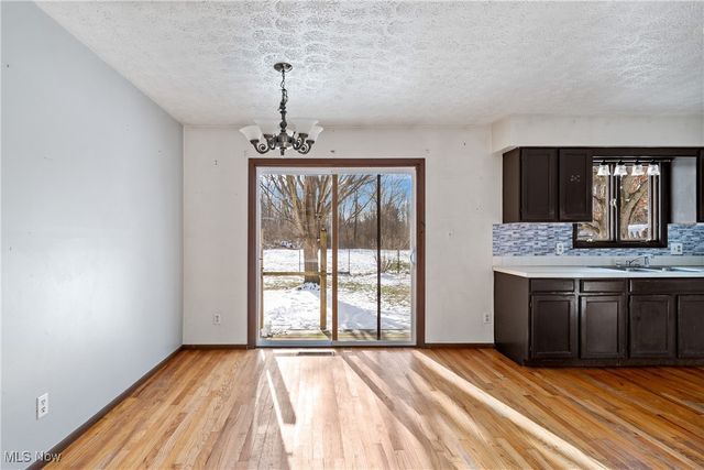 1324 Trares Road, Mogadore, OH 44260