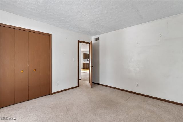 1324 Trares Road, Mogadore, OH 44260