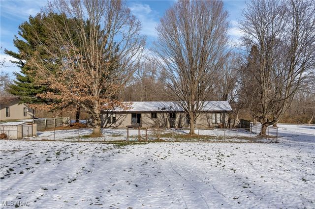 1324 Trares Road, Mogadore, OH 44260