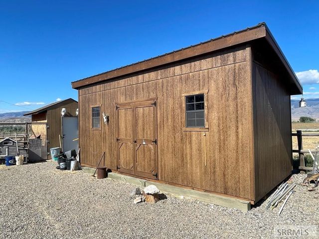 22 Sagebrush Avenue, Salmon, ID 83467