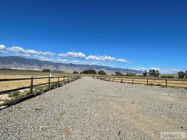 22 Sagebrush Avenue, Salmon, ID 83467