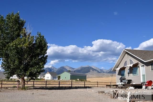 22 Sagebrush Avenue, Salmon, ID 83467