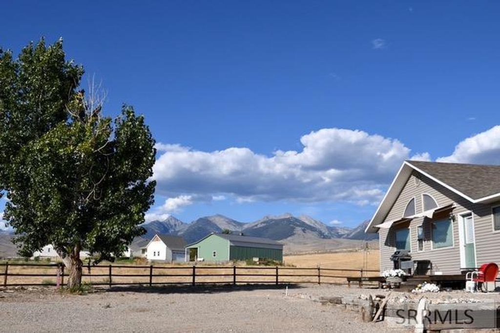 Image 4 of property listing at 22 Sagebrush Avenue, Salmon, ID 83467