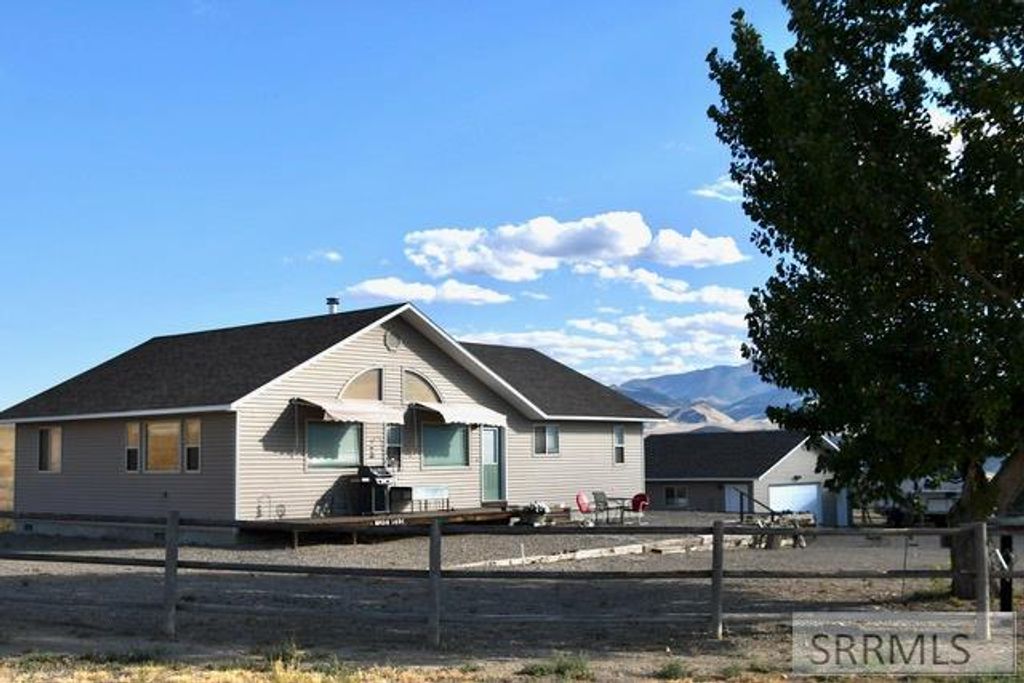 Image 7 of property listing at 22 Sagebrush Avenue, Salmon, ID 83467