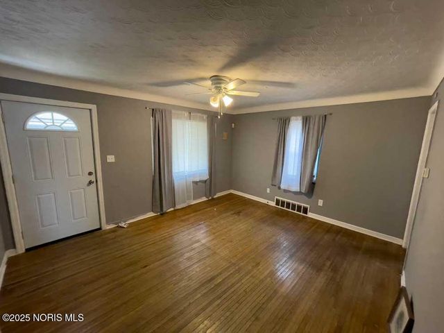 2127 Perth Street, Toledo, OH 43607