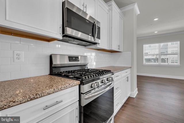 5754 FREDERICK DOUGLASS PL, White Plains, MD 20695