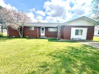 212 Park St, Corning, AR 72422