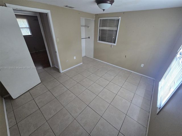 1521 Richmond Road, Lakeland, FL 33805