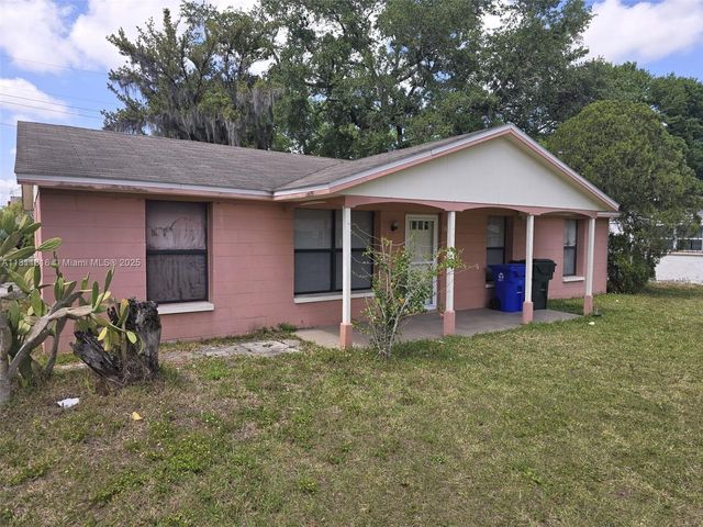 1521 Richmond Road, Lakeland, FL 33805