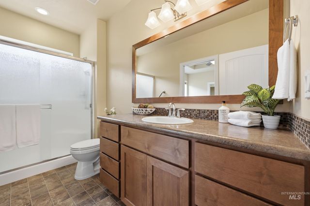 816 E Tallinn St., Meridian, ID 83646