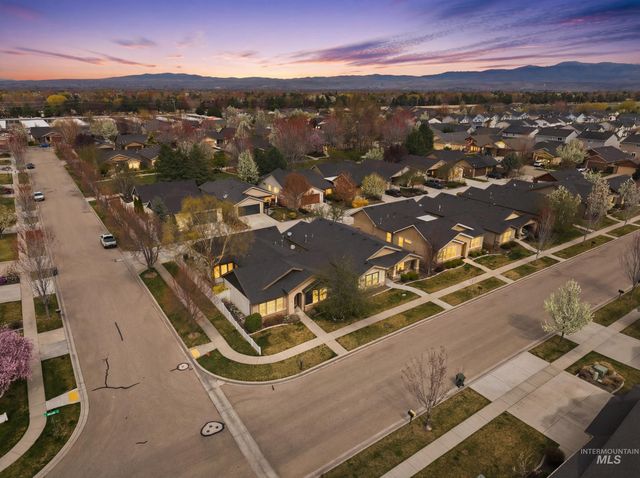 816 E Tallinn St., Meridian, ID 83646