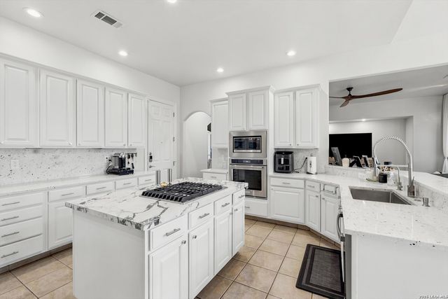22223 Roan Frst, San Antonio, TX 78259