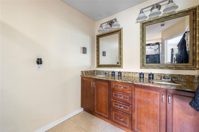 26645 CASTLEVIEW WAY, Wesley Chapel, FL 33544