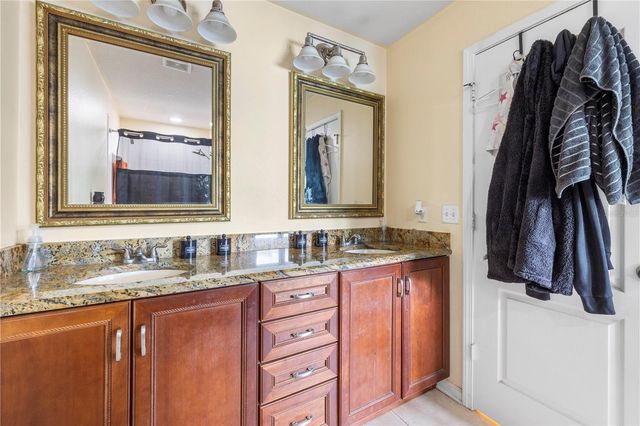 26645 CASTLEVIEW WAY, Wesley Chapel, FL 33544