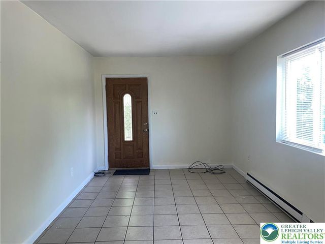 4429 Steuben Road 206, Lower Nazareth Twp, PA 18020