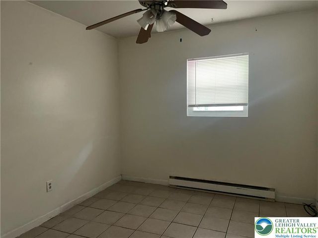 4429 Steuben Road 206, Lower Nazareth Twp, PA 18020