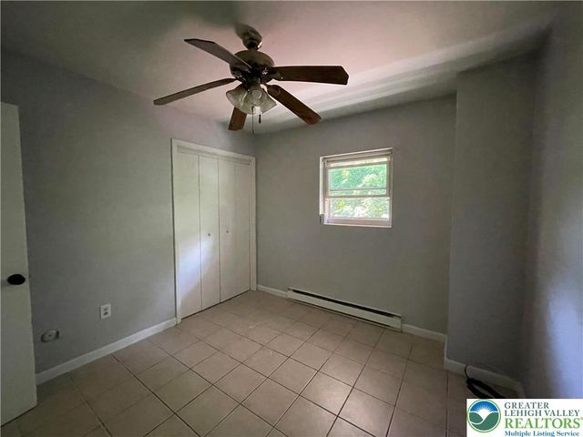 4429 Steuben Road 206, Lower Nazareth Twp, PA 18020