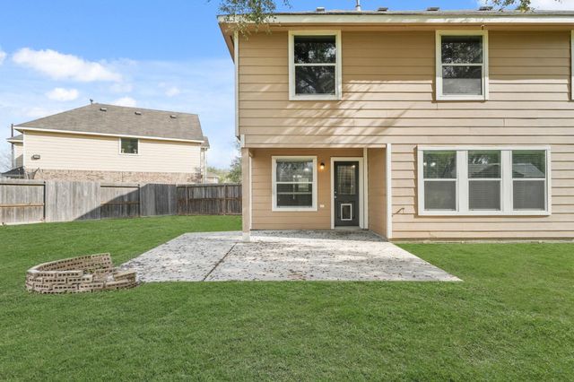 2306 Emerald Stone Court, Pearland, TX 77581