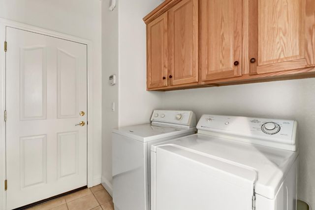 16 Ellerton Pl, Sacramento, CA 95835