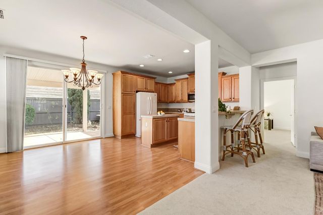 16 Ellerton Pl, Sacramento, CA 95835