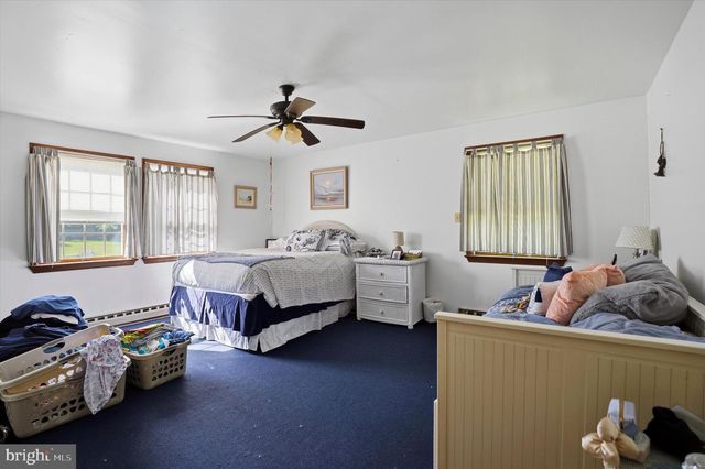 350 ELMHURST AVE, Sellersville, PA 18960