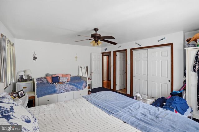 350 ELMHURST AVE, Sellersville, PA 18960