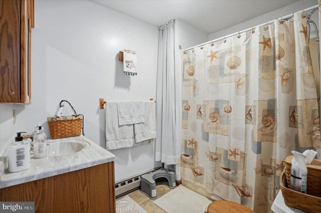 350 ELMHURST AVE, Sellersville, PA 18960