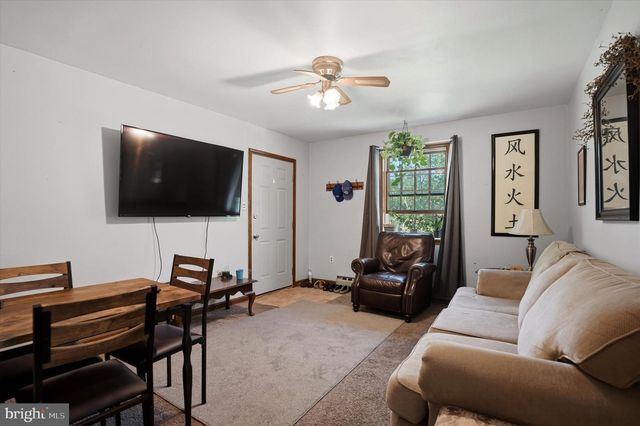 350 ELMHURST AVE, Sellersville, PA 18960