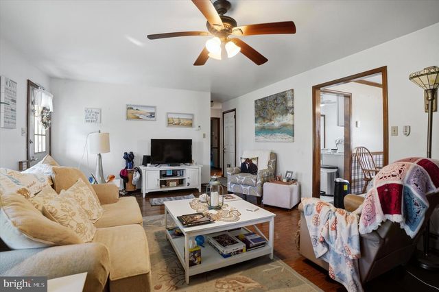 350 ELMHURST AVE, Sellersville, PA 18960