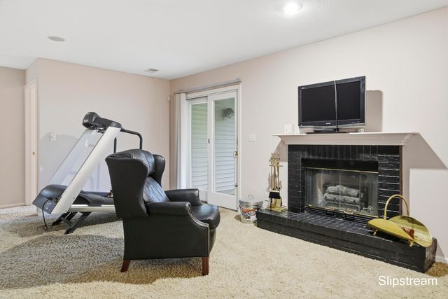 4302 Sabal Pointe Drive SE, Grand Rapids, MI 49546