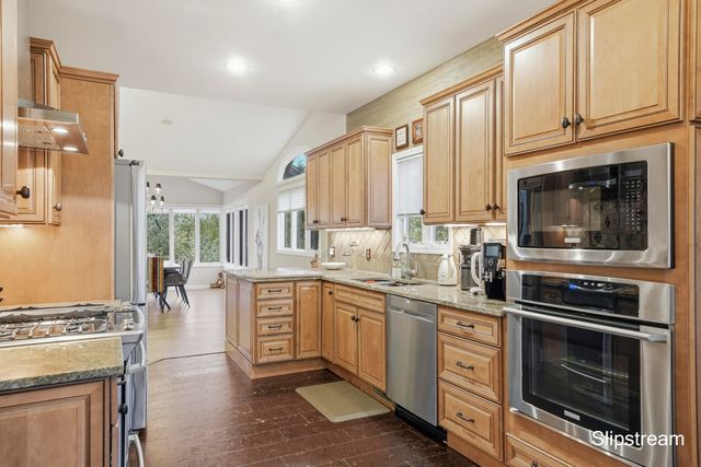 4302 Sabal Pointe Drive SE, Grand Rapids, MI 49546