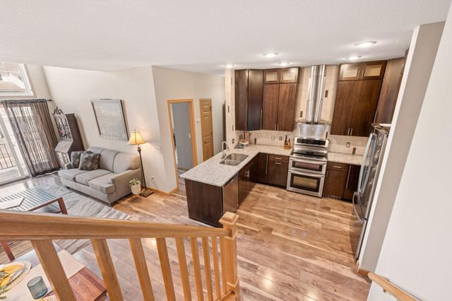 18265 Kerrville Trail 309, Lakeville, MN 55044
