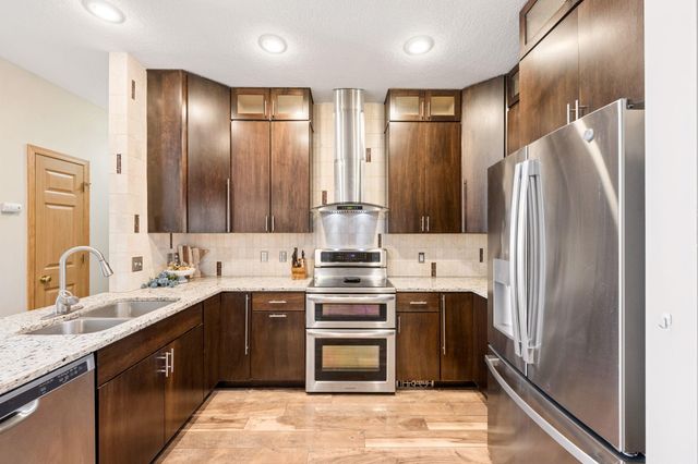 18265 Kerrville Trail 309, Lakeville, MN 55044