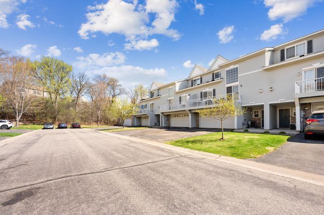 18265 Kerrville Trail 309, Lakeville, MN 55044
