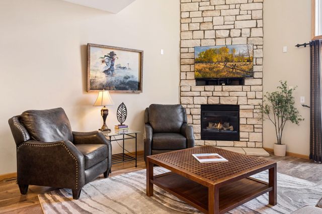 18265 Kerrville Trail 309, Lakeville, MN 55044
