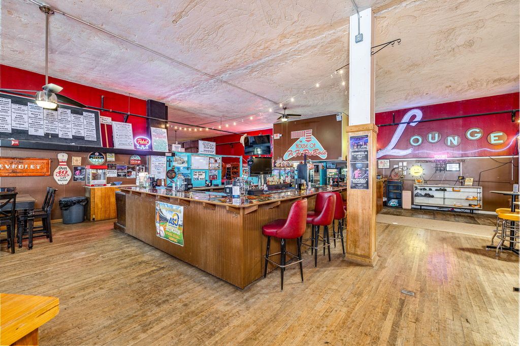 Image 11 of property listing at 123 S Chadbourne Street, San Angelo, TX 76903