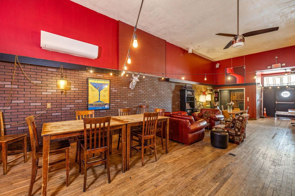 Image 24 of property listing at 123 S Chadbourne Street, San Angelo, TX 76903