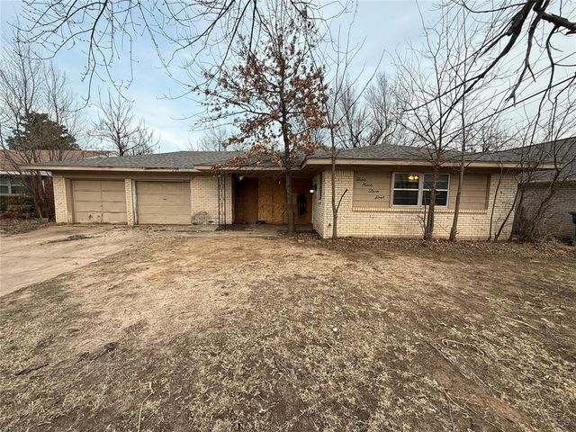 5924 N College Street, Warr Acres, OK 73122