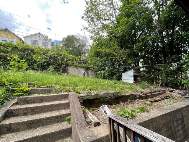 827 Lincoln, Charleroi Boro, PA 15022