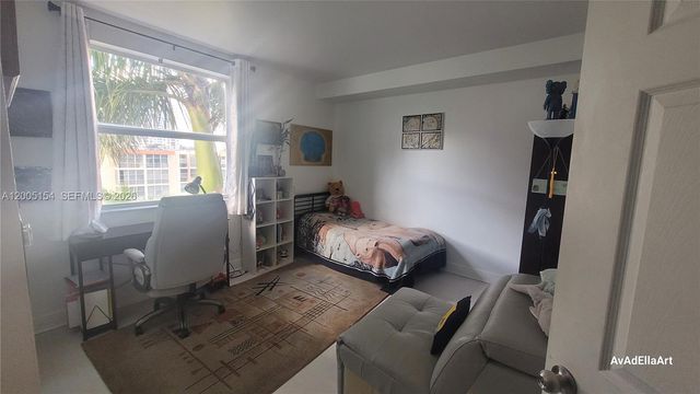 17125 N Bay Rd 3505, Sunny Isles Beach, FL 33160