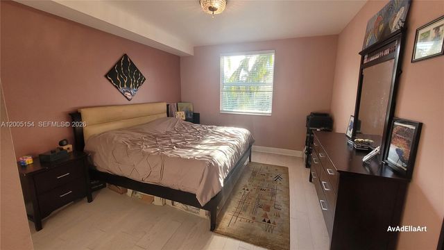 17125 N Bay Rd 3505, Sunny Isles Beach, FL 33160