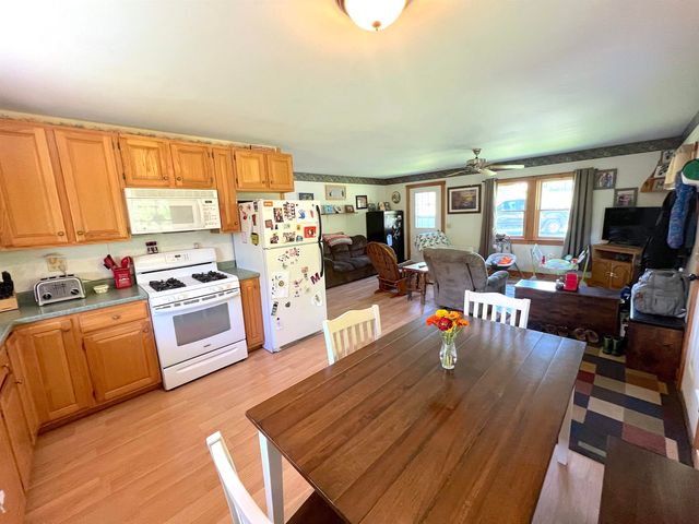 559 Stratton Road, Hardwick, VT 05843