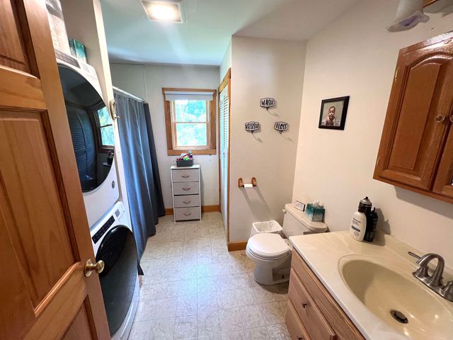 559 Stratton Road, Hardwick, VT 05843