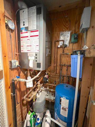 559 Stratton Road, Hardwick, VT 05843