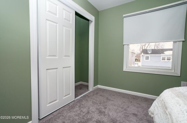 29 Maple Street, Middletown, NJ 07758