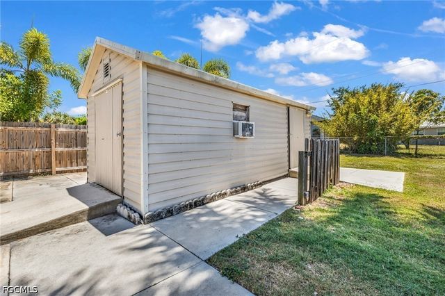 433 Glenridge AVE NW, Port Charlotte, FL 33952